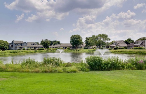 Lewes Cottage | 5 Mi to Beach: Lewes Home w/Deck & Pond View