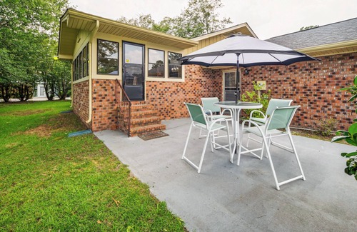 Myrtle Beach Cottage | 5 Mi to Boardwalk: Myrtle Beach Home Near Golfing