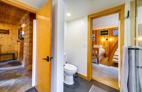 Truckee House | 5 Mi to Donner Lake Cabin with Deck and Pool Access!