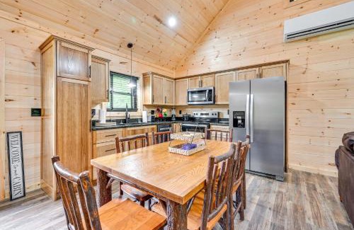 Cave City House | 5 Mi to Mammoth Cave Peaceful Retreat with Fire Pit