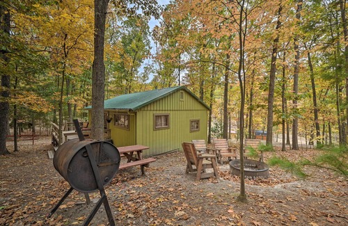 Huntingdon Cabin | 5 Mi to Raystown Lake Launch: ‘Lucas McCain Cabin’