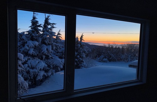 Anchorage House | 5 min walk to Flattop Trailhead! Aurora! Sauna! Amazing mountain views.