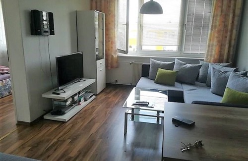 Zwenkau Apartment | 5 min zum See 30 min mit dem Auto zu Belanitis 35 min mit dem Auto Nach Leipzig