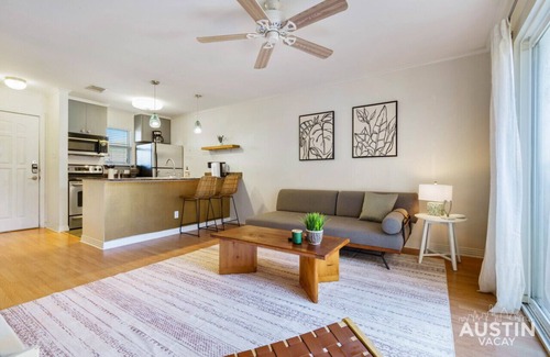 Zilker Apartment | 5 Mins to Zilker Park Chic Apt Pool and Pet Friendly