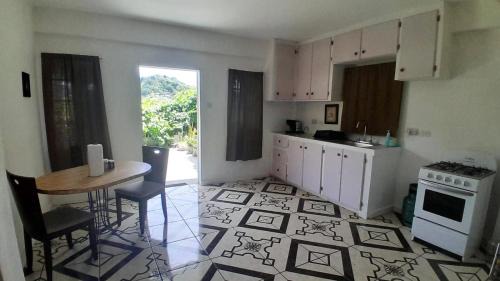 Kingstown Apartment | 5 mins walk from Kingstown! - McKies Hill Suite #1 - Your Home Away from Home