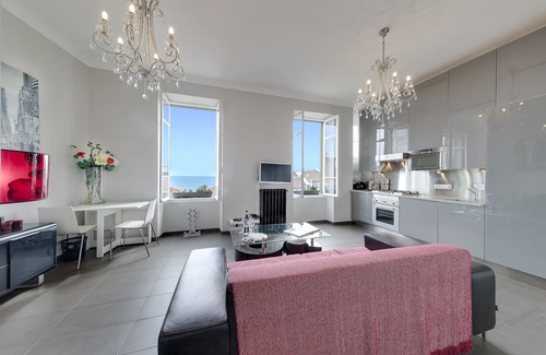 Monaco-Ville Apartment | 5 MINS WALK HEART OF MONTE CARLO & CASINO SQUARE! NEAR GRIMALDI FORUM! SEAVIEW!