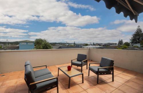 Orewa Apartment | 5 Minute Stroll To The Beach