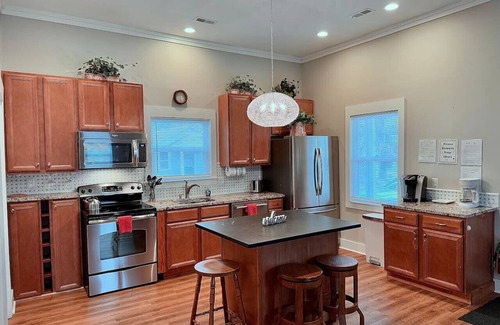 Historic District House | 5 Minute Walk to Historic Waterfront. Pet Yes