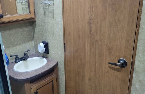 Sun 'N Lake House | 5 minutes away from Sebring FL