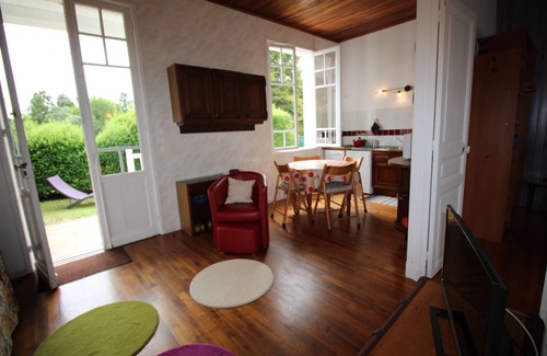 Breuillet House | 5 minutes from beaches country house with playground