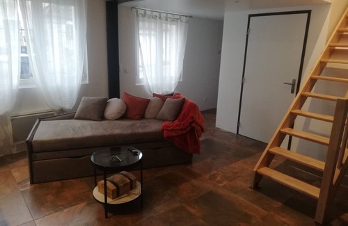 Saints House | 5 minutes from Coulommiers and 25 minutes from Disneyland Paris