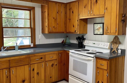 Montague Cottage | 5 Minutes to Lake Michigan - Old Channel Trail Cottage