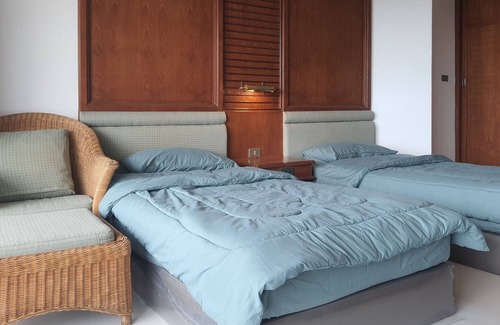 Noen Phra Condo | 5 Minutes to Moonlight Beach