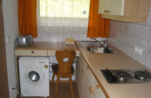 Keutschach am See Apartment | 5 minutes to the lake, view of the lake, free entry to the lido