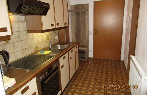 Keutschach am See Apartment | 5 minutes to the lake, view of the lake, free entry to the lido