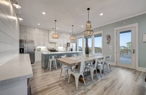 Crystal Beach House | 5 O' Clock Somewhere