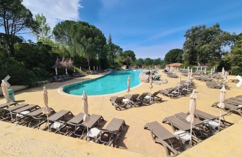 Rouret Condo | 5-person accommodation in a vacation village with swimming pools in Ardèche