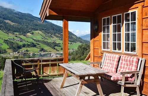 Olden House | 5 person holiday home in olden