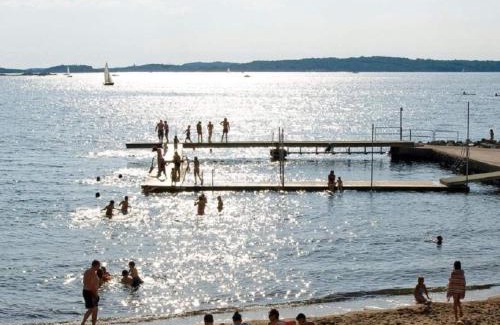 Vastra Frolunda House | 5 person holiday home in VÄSTRA FRÖLUNDA