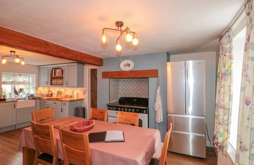 Rosedale Abbey Cottage | 5 ROSEDALE ABBEY, family friendly, with open fire in Rosedale Abbey