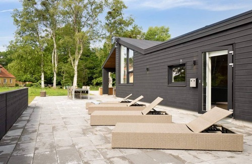 Bønnerup Strand House | 5 star holiday home in Glesborg