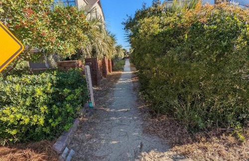 North Litchfield Beach House | 5 Star Home Away from Home Beach & Golf
