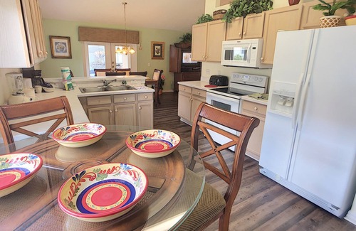 Bay Lake House | 5 Star Location, Spacious Executive Pool Home, Pet Friendly. Disney 4 miles