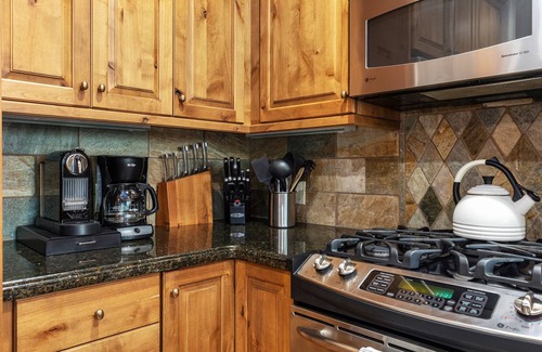 Avon Condo | 5 Star Luxury - Truly Ski in/ski out 2 bedroom spacious condo Bachelor Gulch