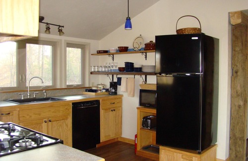 Fort Hill Cottage | 5 Star Reviews-Private setting-relax & unplug-near Fallingwater, Ohiopyle & GAP