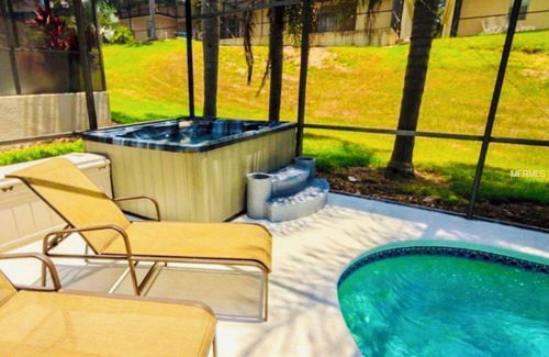 Calabay Parc House | 5 Stars-Modern & Beautiful-Relaxing & Fun*15Min.Disney*WiFi*GameRoom*HotTub*Pool