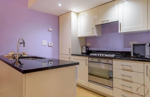 Fort Augustus Apartment | 5 The Brothers Wing: Luxury Holiday Accommodation - sleeps 5 guests in 2 bedrooms