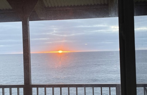 Kehena Beach Estates House | 50' from the ocean, full ocean views from bedrooms & lanai