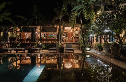 Siem Reap Hotel | 50 m² Hotel ∙ 4 guests