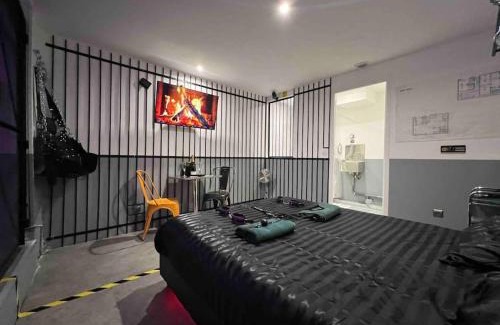 Souppes-sur-Loing Apartment | 50 nuances de gris - BDSM - Loveroom