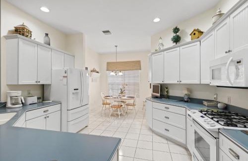 Caroline House | 501 Z3b VILLAGE OF CAROLINE by REMAX Premier