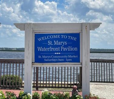 St. Marys House | 504 Bailey St