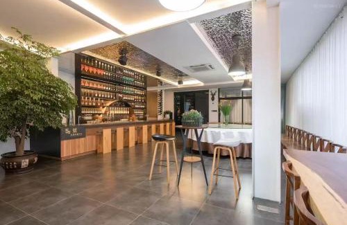 Zhengzhou Hotel | 52 Creative Workshop Hotel
