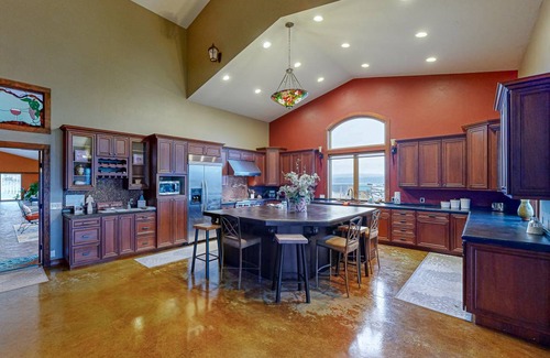 Dallesport Other | 540 m² Accommodation ∙ 4 bedrooms ∙ 10 guests