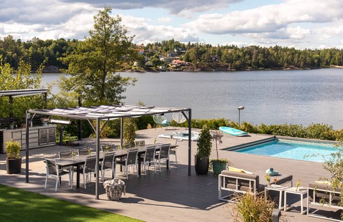 Tyreso House | 540sqm Luxury design house by the lake with pools