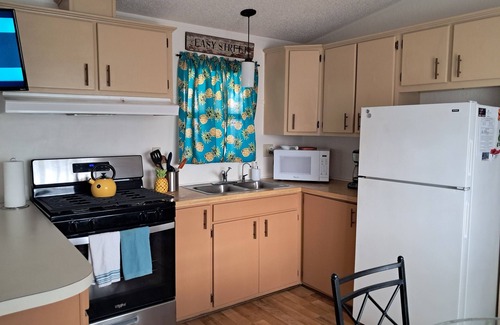 Donna House | 55+ active resort .