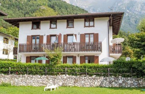 Mezzolago Apartment | 55 m² Apartment ∙ 2 bedrooms ∙ 5 guests