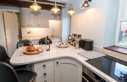 Richmond House | 56 THE GREEN, pet friendly, character holiday cottage in Richmond