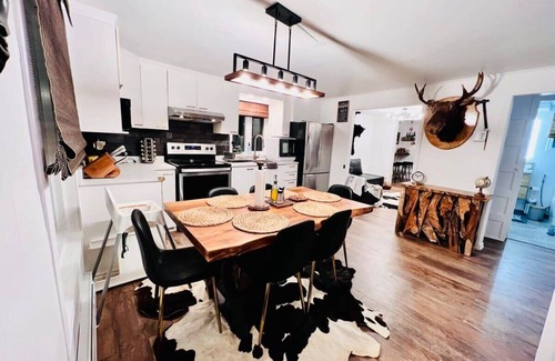 Saint-Leon-de-Standon Apartment | 564A Le Refuge Spa Riviere
