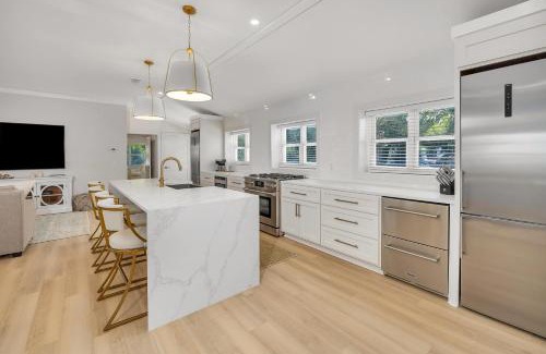 Saint Simons Heights House | 588 Demere-3