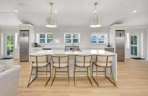 Saint Simons Heights House | 588 Demere-3