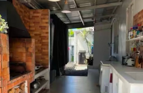 Roxas City House | 5BR House with Centralized AC, Backyard & Office