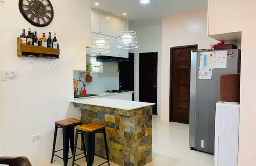 Roxas City House | 5BR House with Centralized AC, Backyard & Office