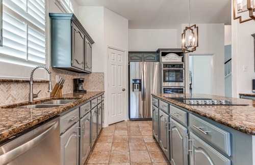 Rowlett Villa | 5Br Lux! Pool, Games & Theater