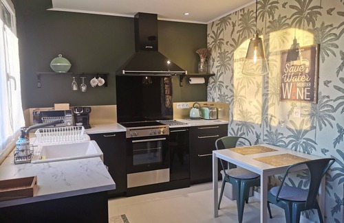 Sainte-Terre House | 5km Saint-Émilion - Attractive renovated gîte with all comforts, terrace, sleeps 2