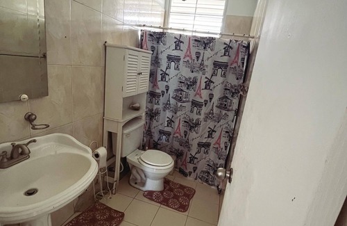 Zarzal Bed & Breakfast | 5mins from Beach & El Yunque Tropical Rainforest Tranquil room w/private entry!